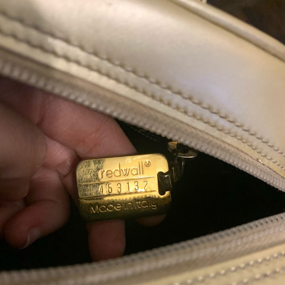 VINTAGE Moschino Red Heart Dome Satchel - Picture 7 of 7